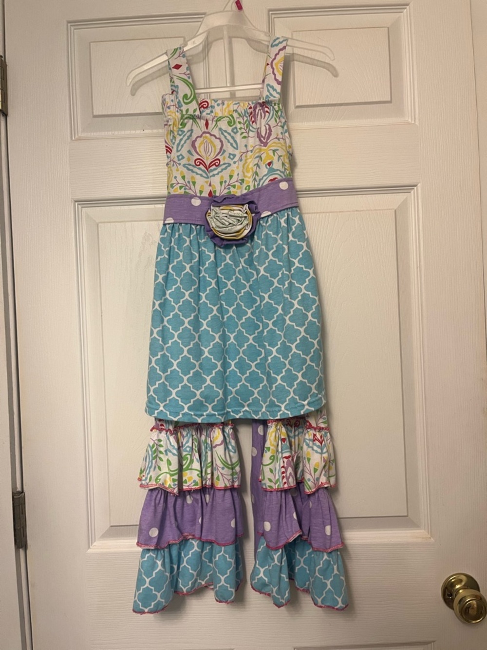 Girls sleeveless ruffle capri set